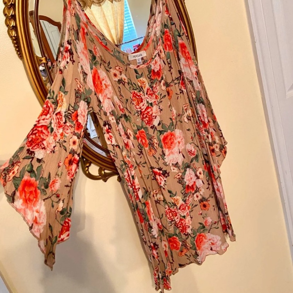 [SOLD] Tan Floral Cold Shoulder Mini Dress Large